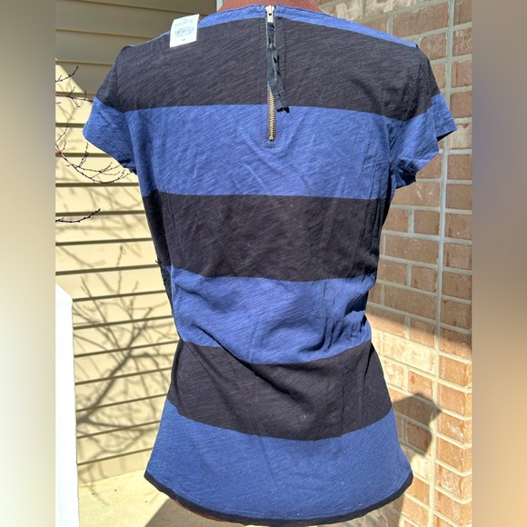 NWT LOFT sM top-💯cotton-zip back-blk/blue stripes w/blk lace accent - Picture 3 of 6